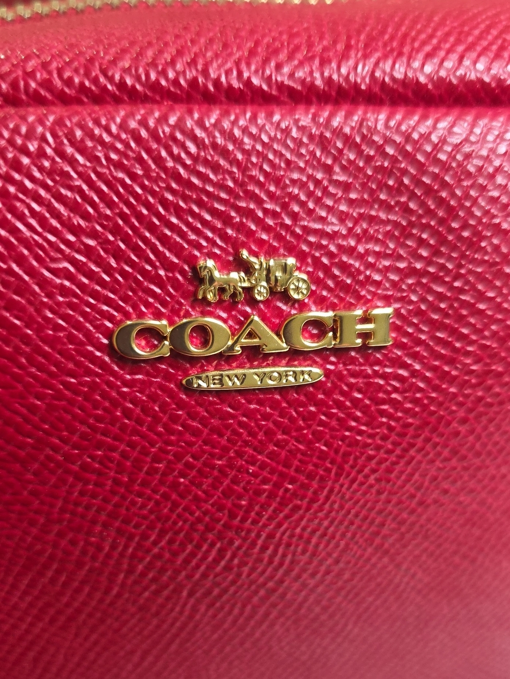 COACH F24797 True Red Crossgrain Leather Boxy Cosmetic Wristlet/Case EUC - Picture 4 of 15